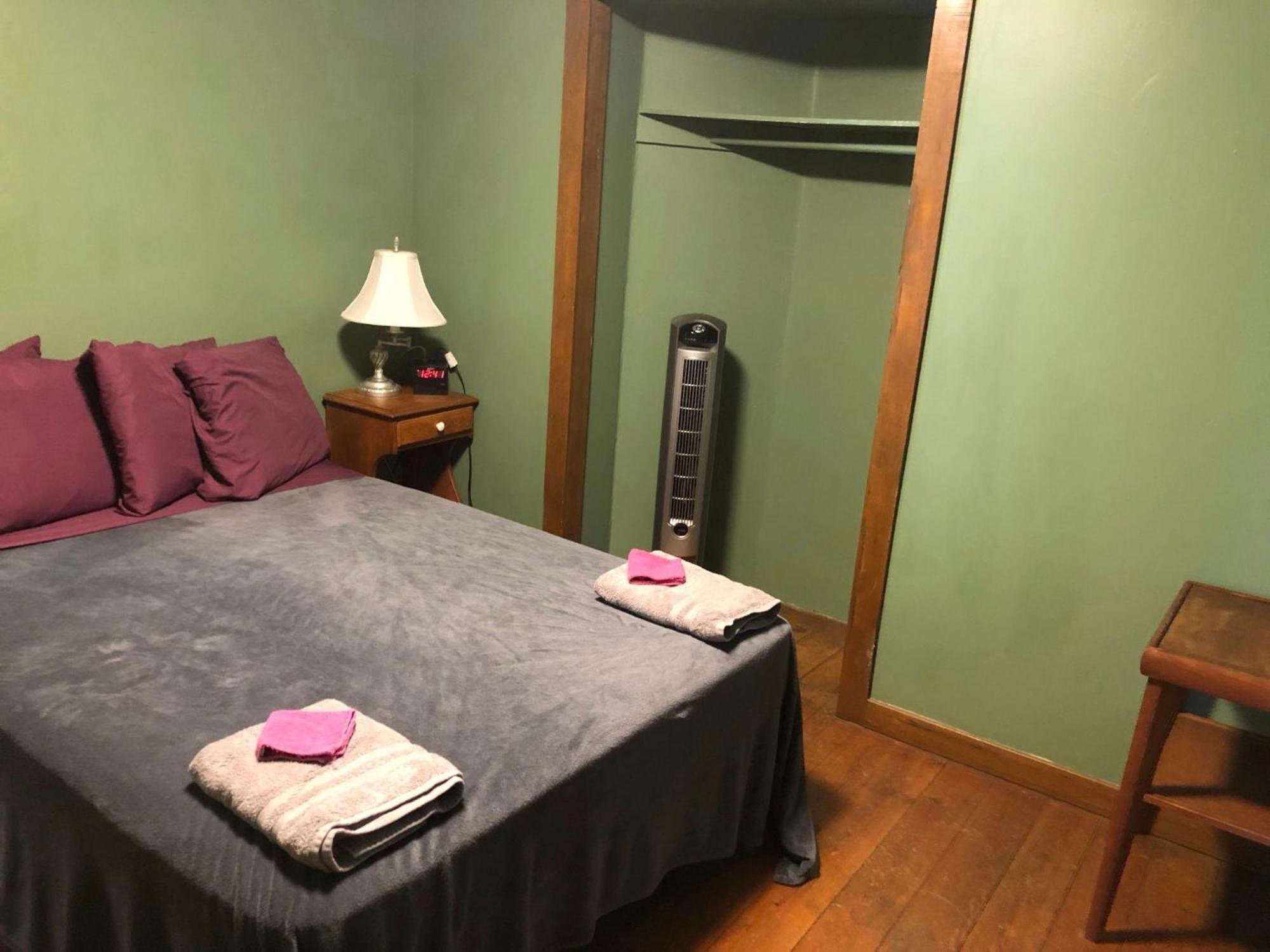 Steffen's Cedar Lodge *
