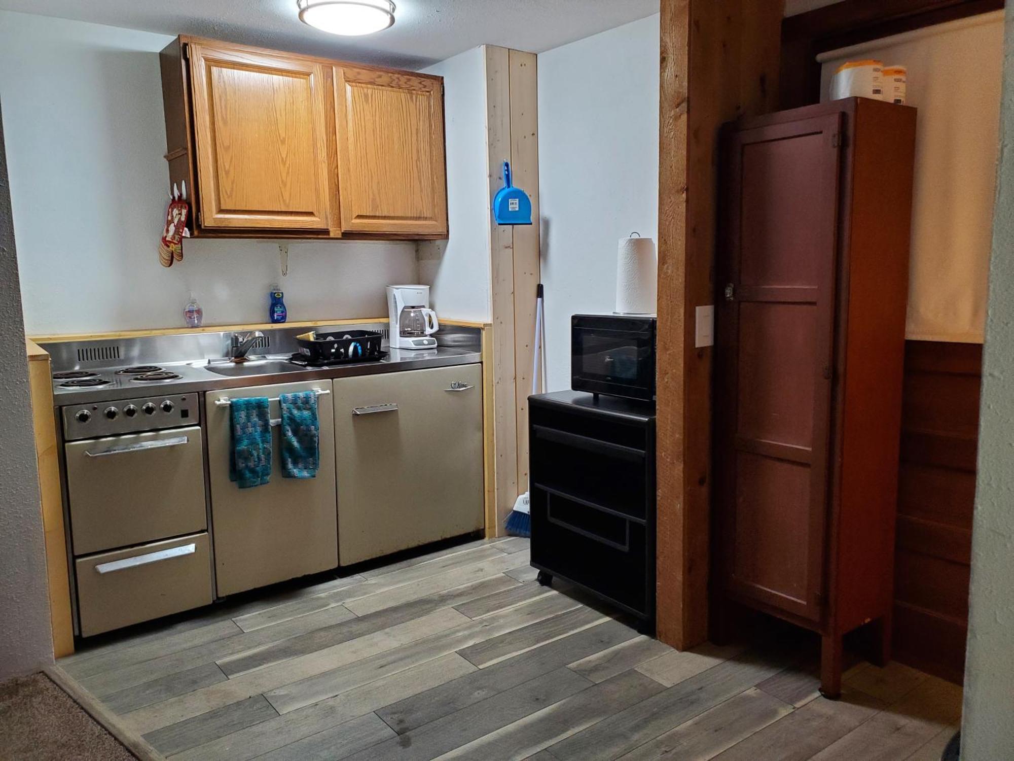 Steffen's Cedar Lodge *